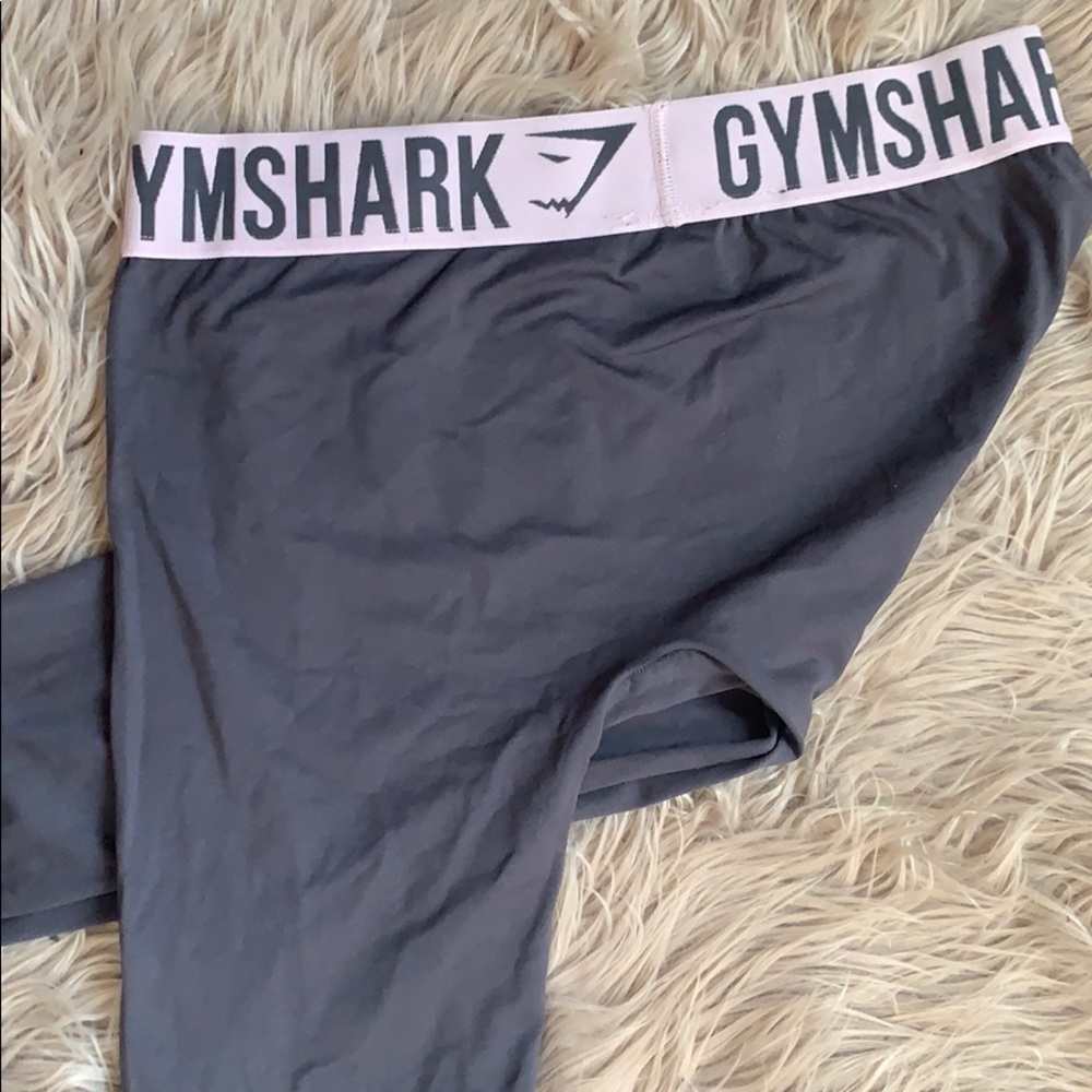Athletic leggings